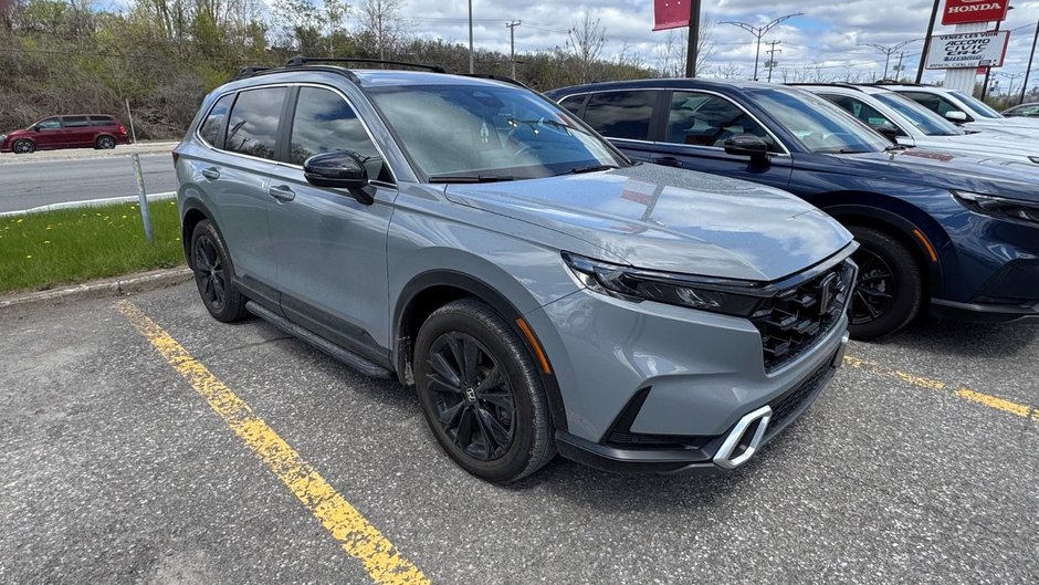 Honda CR-V Hybrid Touring 2023-4