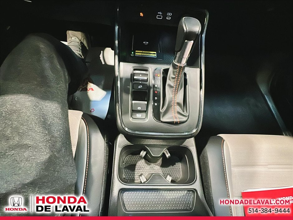 Honda CR-V Hybrid Touring 2024-13