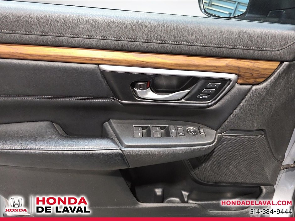 Honda CR-V Touring 2018-9