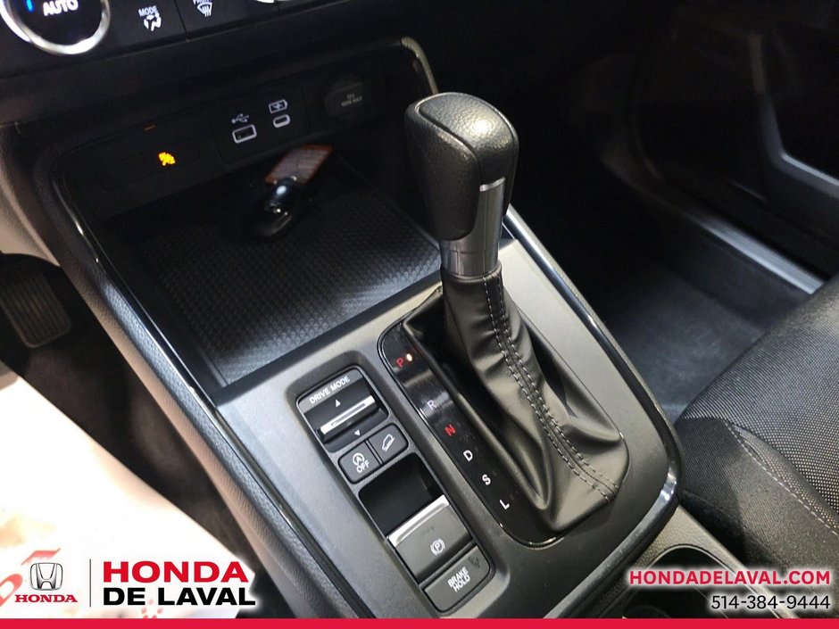 Honda CR-V LX 2025-12