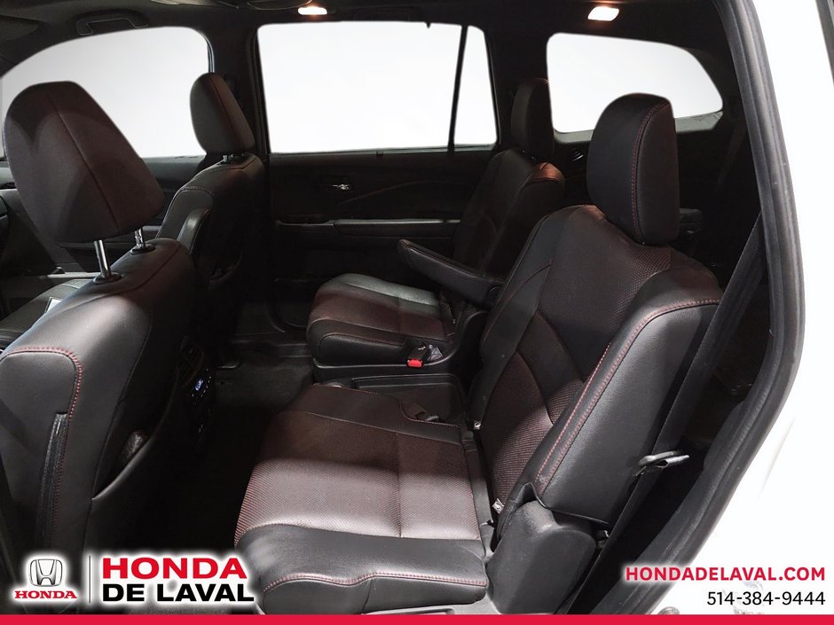 2022 Honda Pilot Black Edition-11