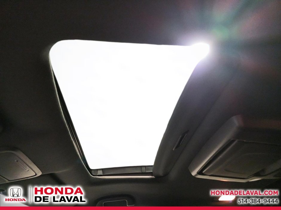 2022 Honda Pilot Black Edition-16