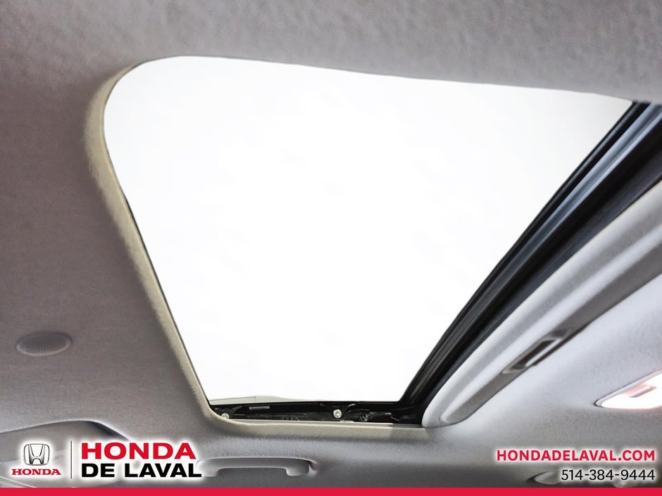 Hyundai Venue Trend 2022-15