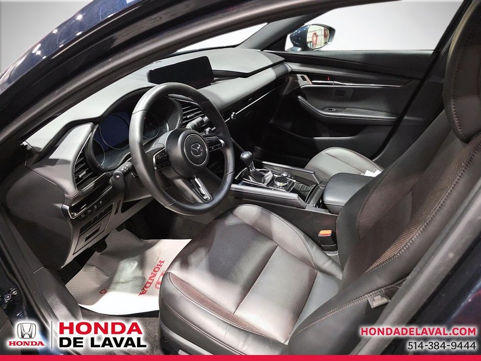 Mazda 3 Sport GT 2025-8