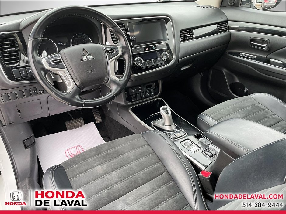 2019 Mitsubishi OUTLANDER PHEV SE AWC-10