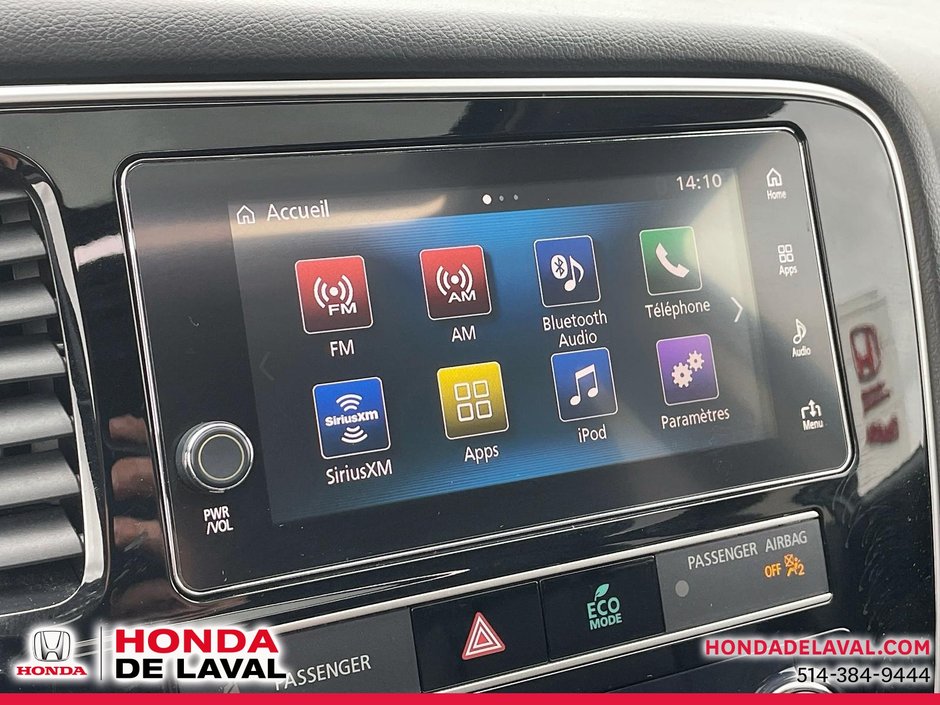 2019 Mitsubishi OUTLANDER PHEV SE AWC-24