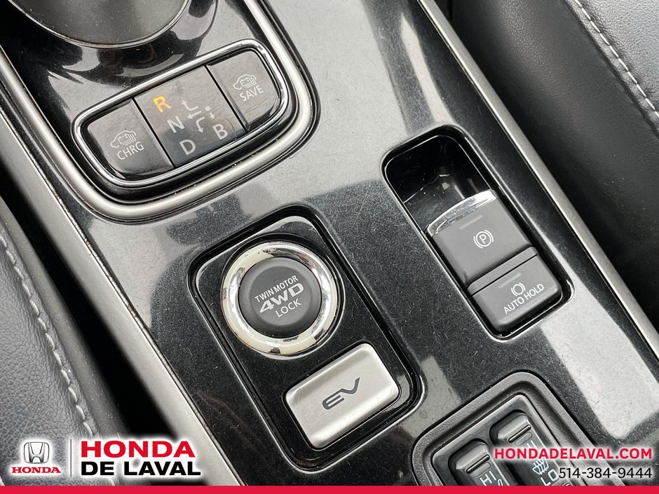 2019 Mitsubishi OUTLANDER PHEV SE AWC-21