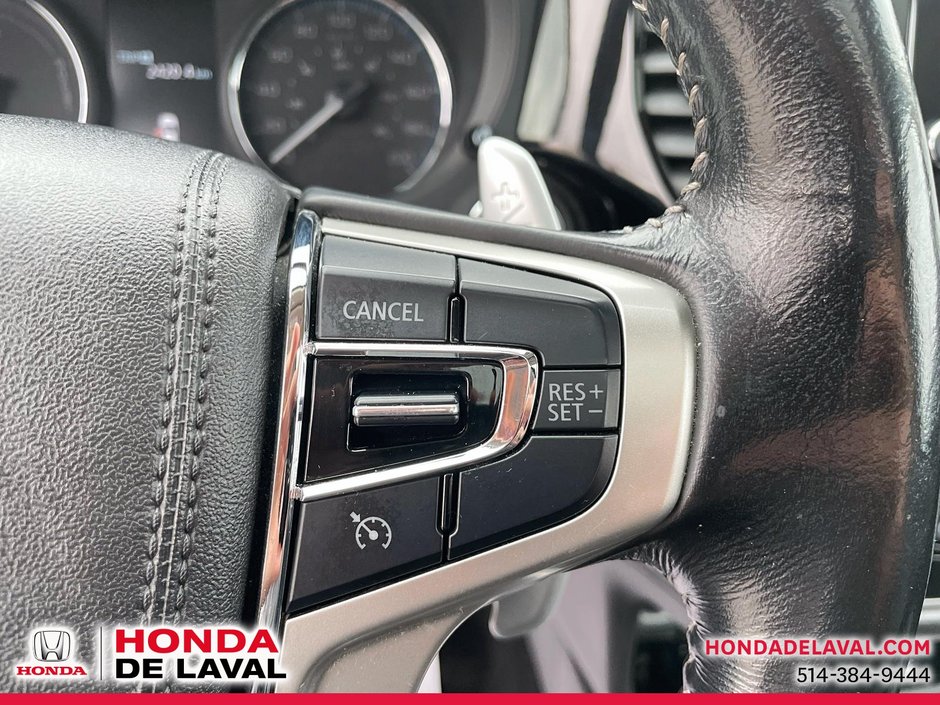 2019 Mitsubishi OUTLANDER PHEV SE AWC-16