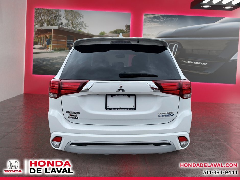 2019 Mitsubishi OUTLANDER PHEV SE AWC-2