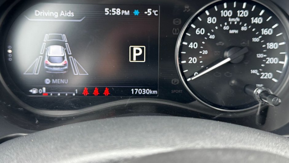 Nissan Kicks Play SV 2025-6