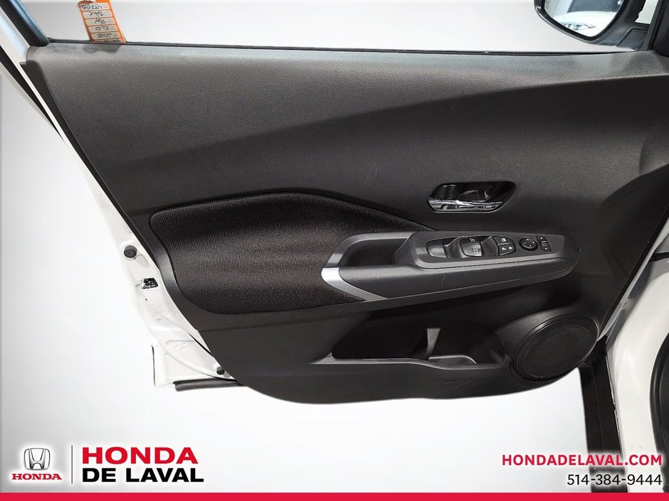 Nissan Kicks Play SV 2025-10