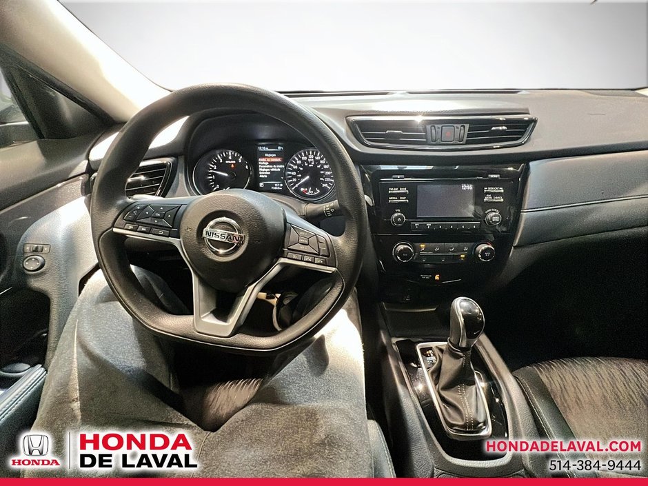2017 Nissan Rogue-8