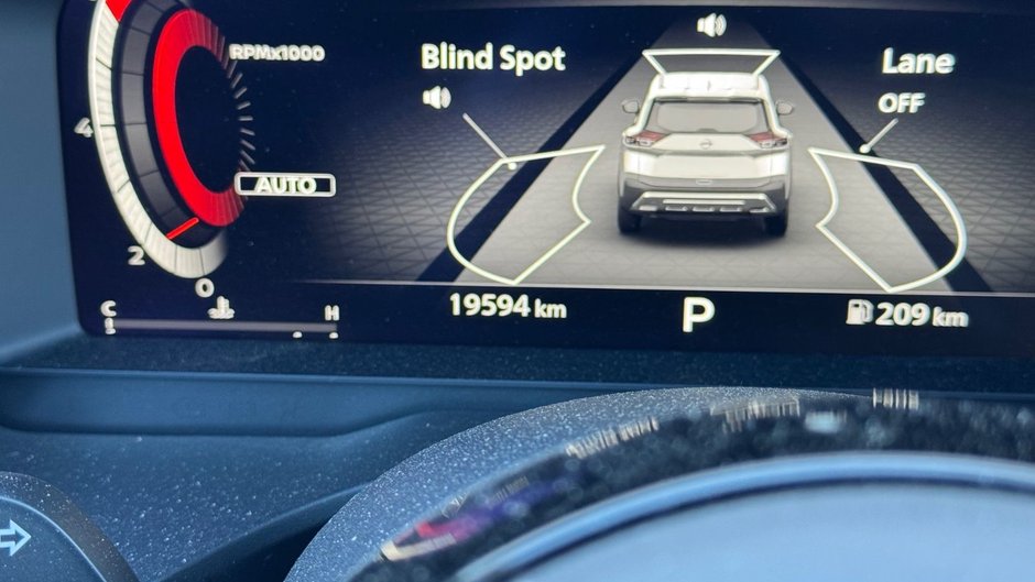 2023 Nissan Rogue Platinum-6