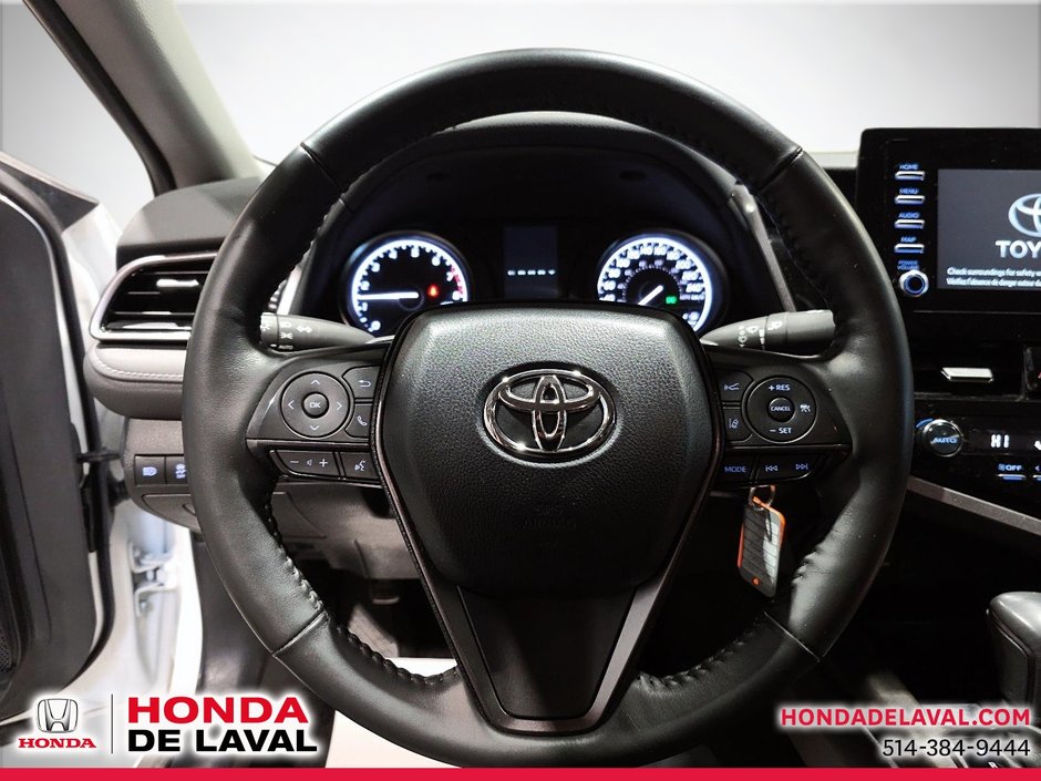 2024 Toyota Camry SE-10