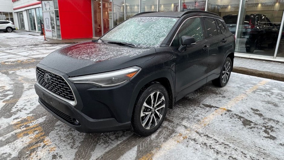 2024 Toyota Corolla Cross XLE-0