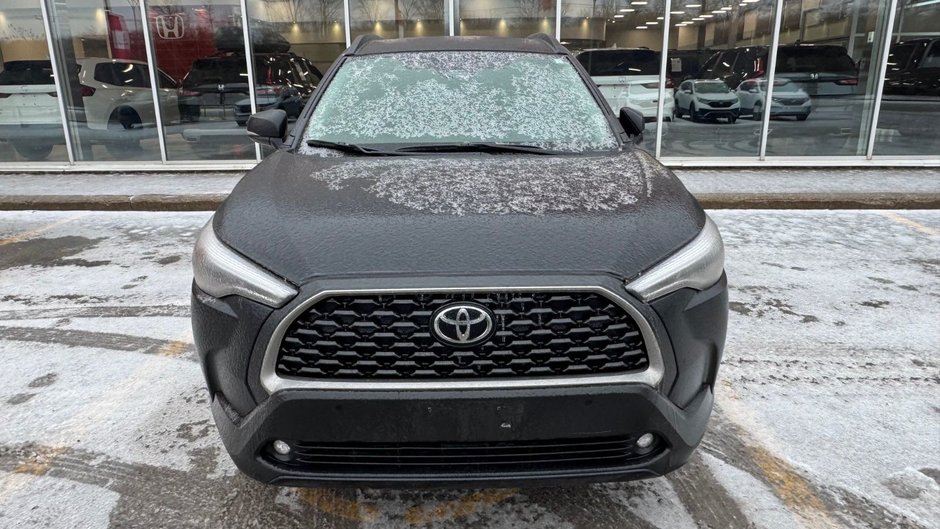 2024 Toyota Corolla Cross XLE-2