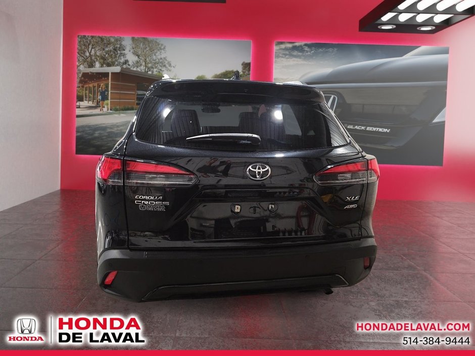 2024 Toyota Corolla Cross XLE-3