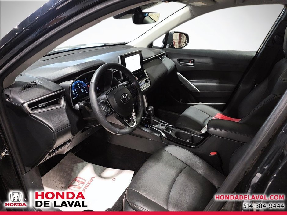 2024 Toyota Corolla Cross XLE-8