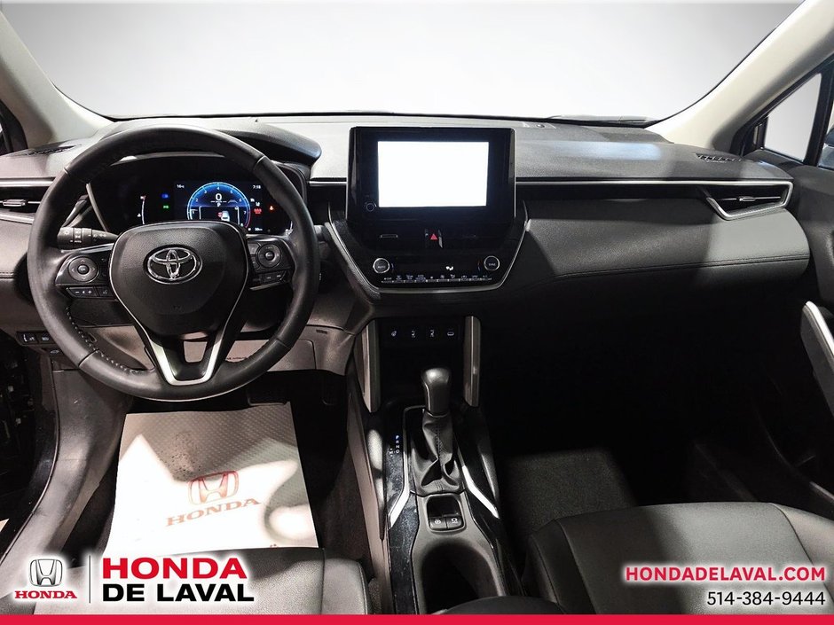 2024 Toyota Corolla Cross XLE-9