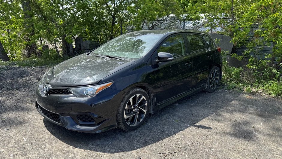 2017 Toyota Corolla iM-0