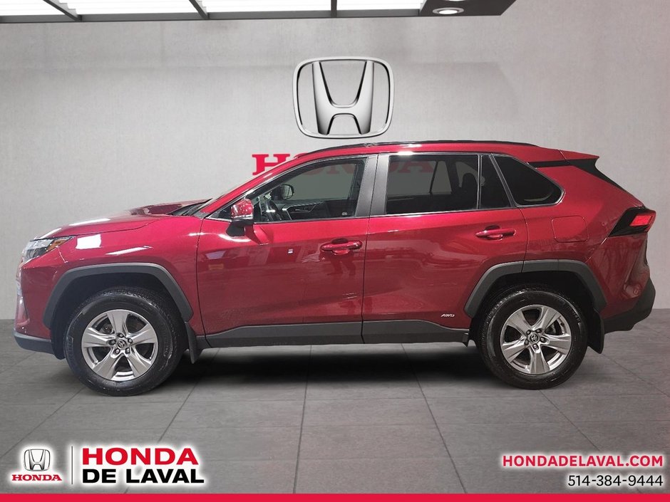 Toyota RAV4 Hybrid XLE 2023-5