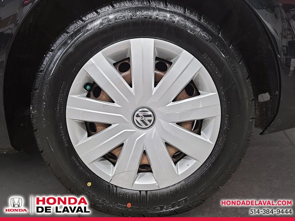 Volkswagen Jetta Sedan  2015-6