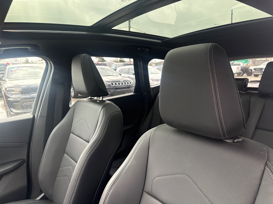 2025 BMW X1 xDrive28i New brakes, new tires