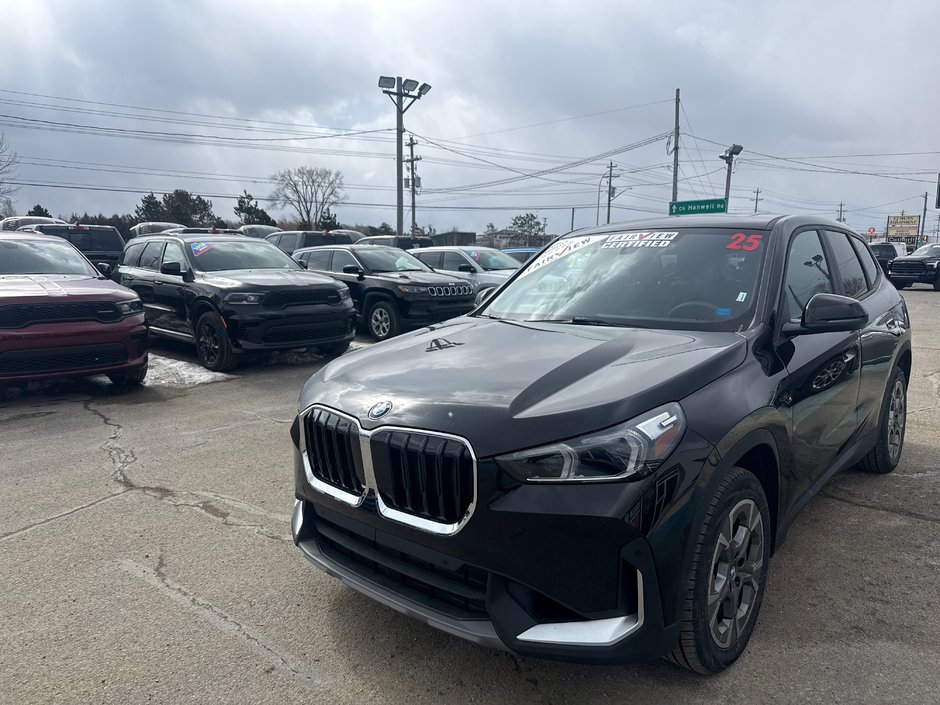 2025 BMW X1 xDrive28i New brakes, new tires