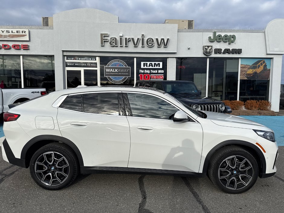 2025 BMW X2 xDrive28i Just like new!!