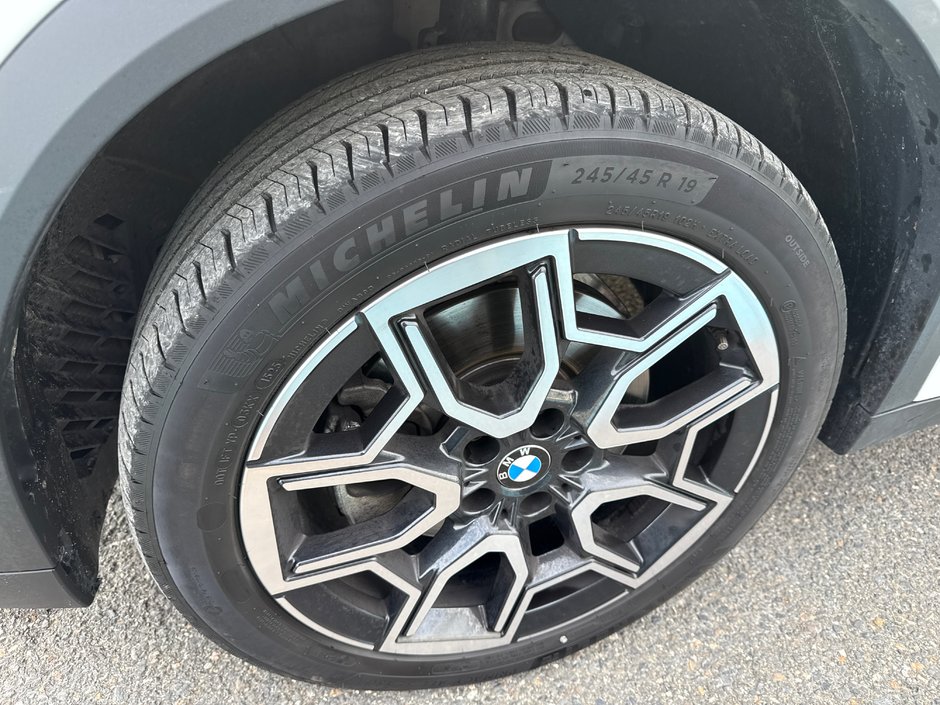 2025 BMW X2 xDrive28i Just like new!!