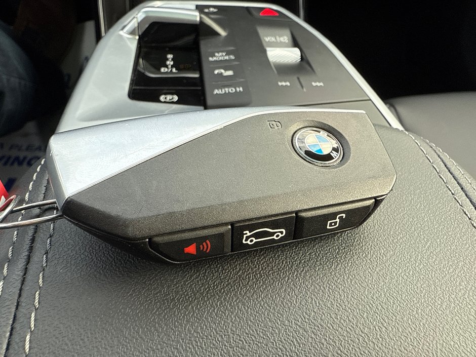 2025 BMW X2 xDrive28i Just like new!!