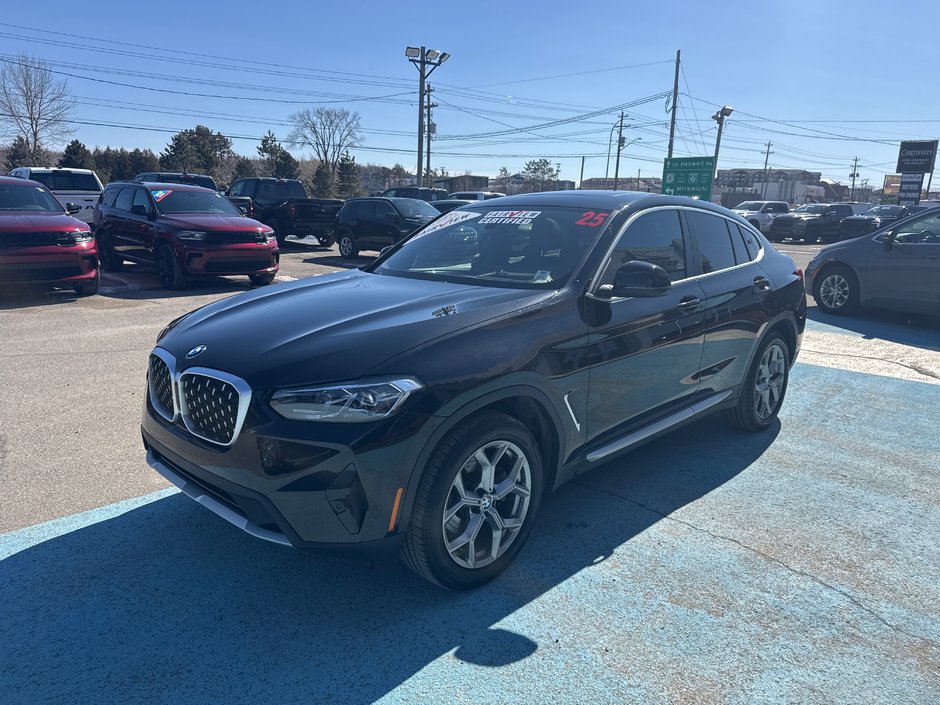 2025 BMW X4 xDrive30i