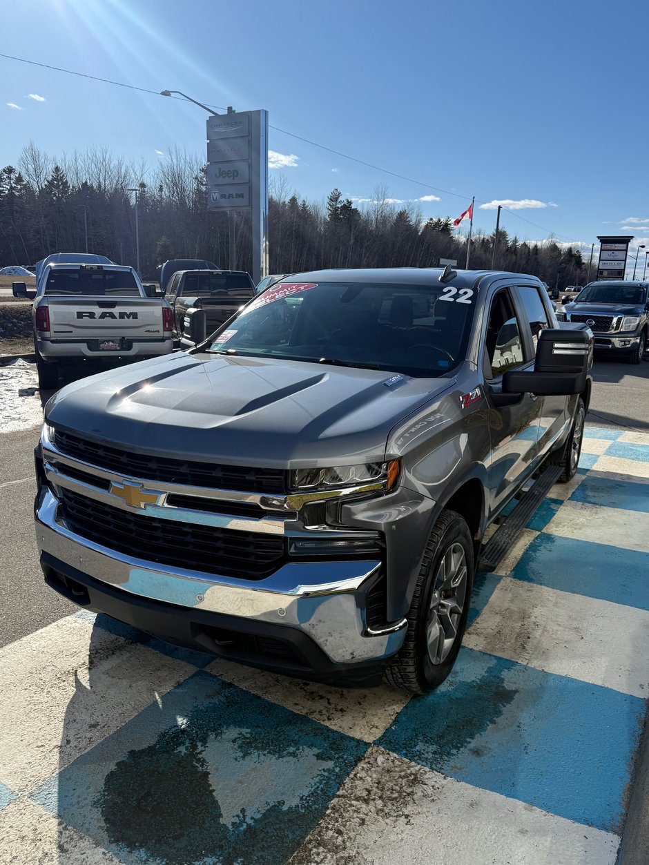 2022 Chevrolet SILVERADO 1500 LTD LT 3.0L DURAMAX!