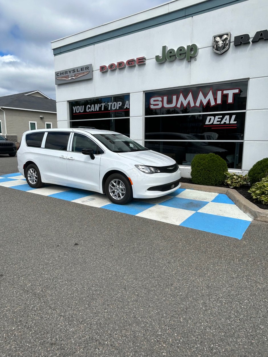 2024 Chrysler Grand Caravan SXT