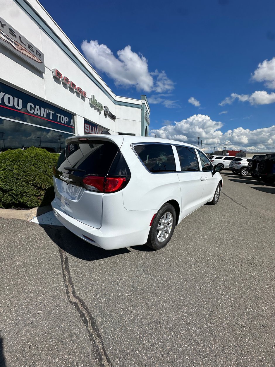 2024 Chrysler Grand Caravan SXT