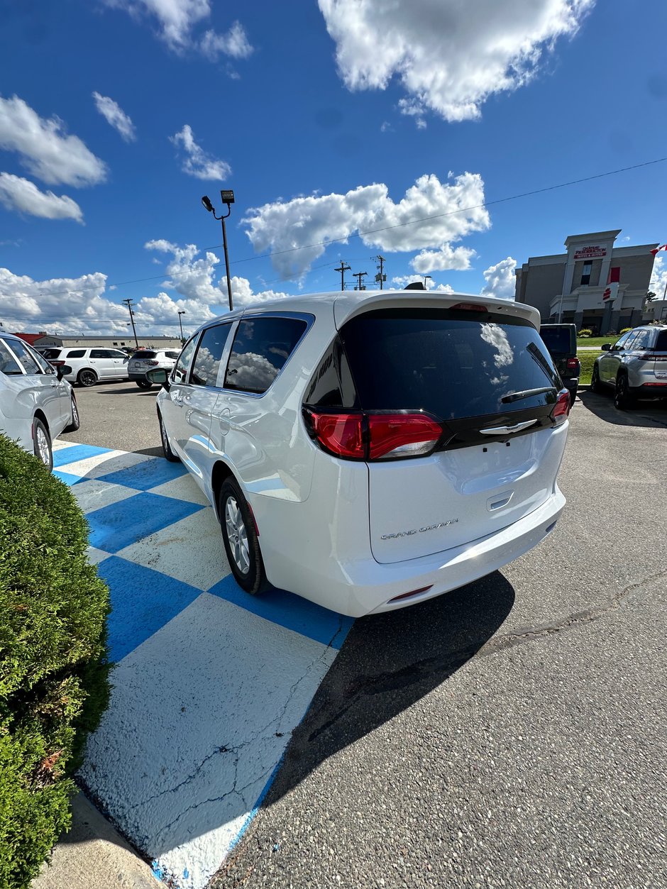 2024 Chrysler Grand Caravan SXT