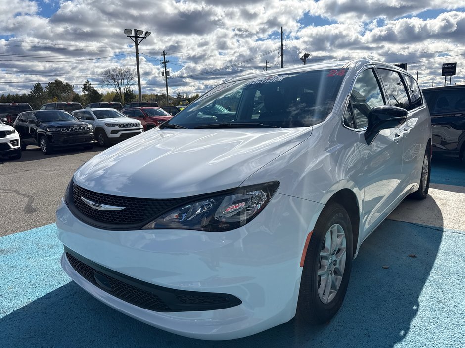 2024 Chrysler Grand Caravan SXT Fairview shuttle vehicle