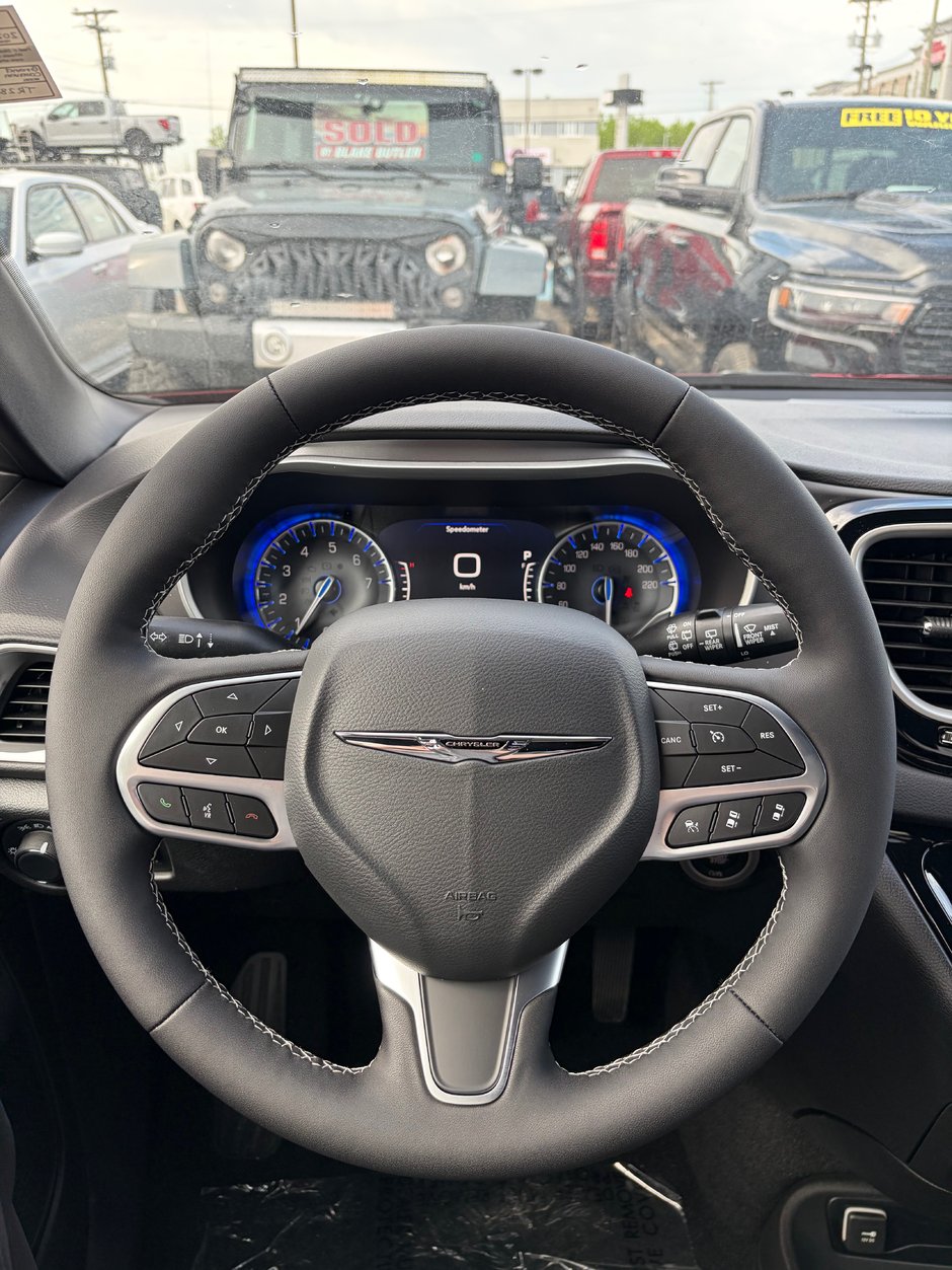 2026 Chrysler Grand Caravan SXT