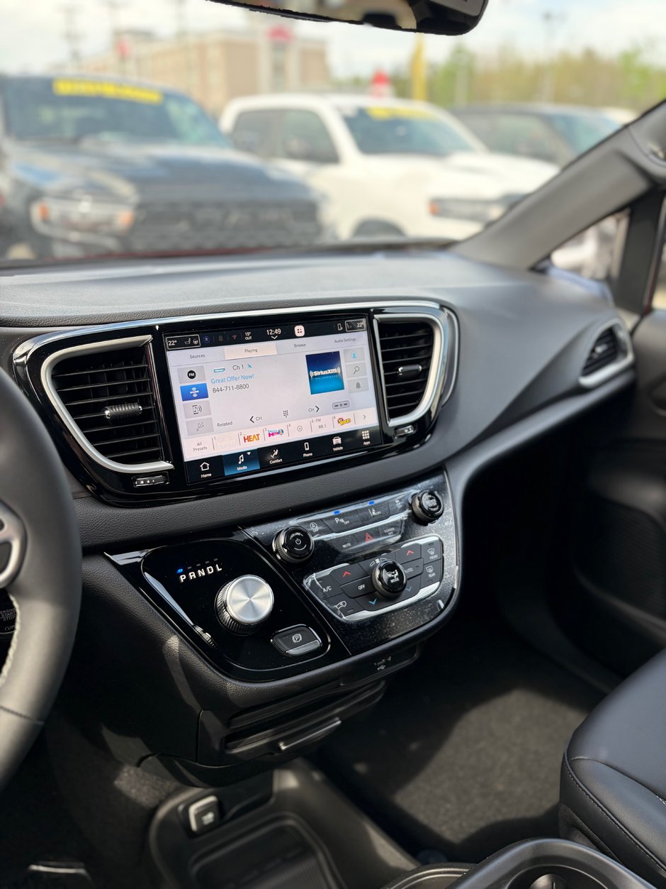 2026 Chrysler Grand Caravan SXT