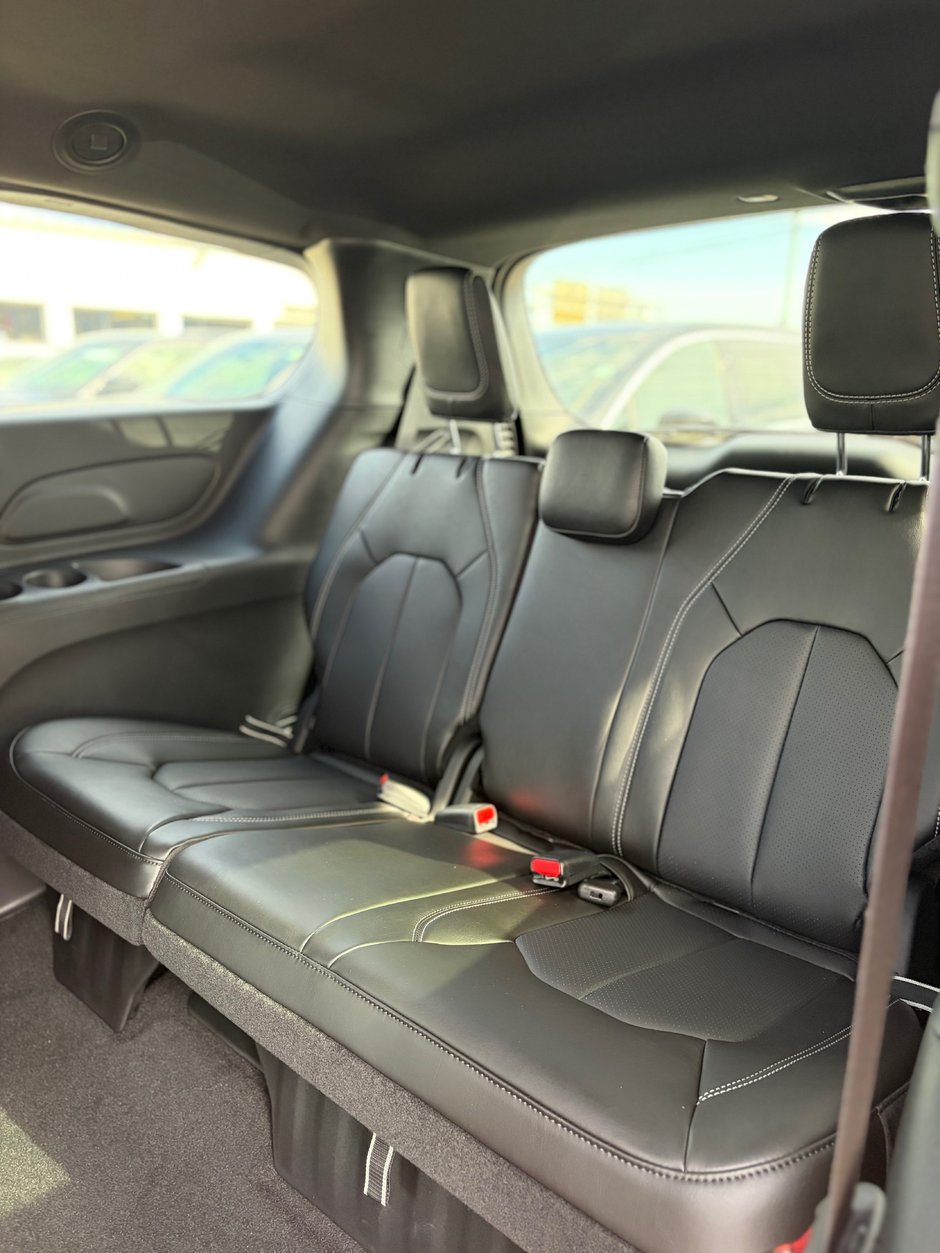 2026 Chrysler Grand Caravan SXT