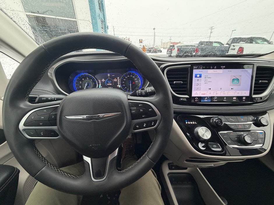 2023 Chrysler PACIFICA TOURING L AWD!