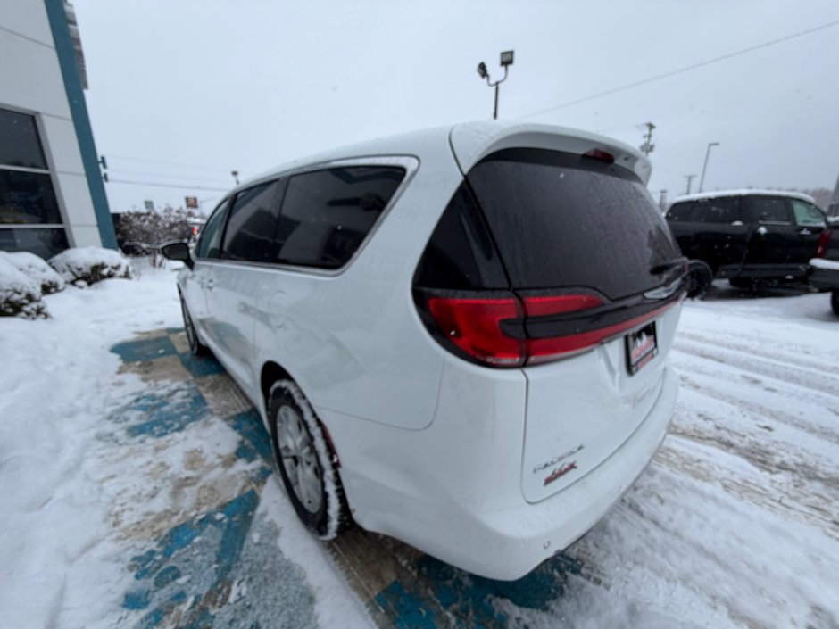 2023 Chrysler PACIFICA TOURING L AWD!