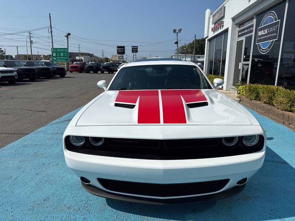 Dodge Challenger SXT Plus 2017