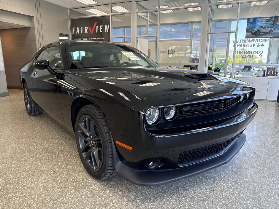Dodge Challenger GT AWD 2023