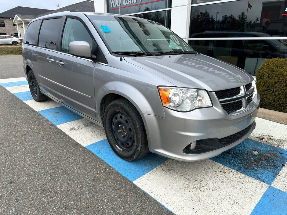 Dodge Grand Caravan CREW 2016