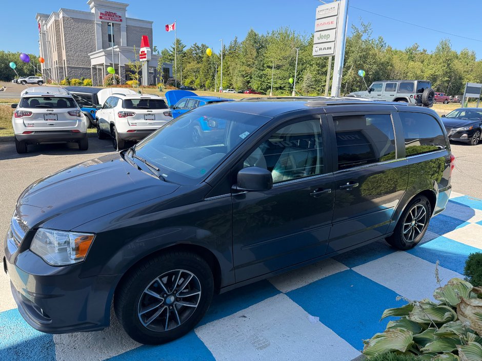 2017 Dodge Grand Caravan SXT PREMIUM PLUS AS TRADED