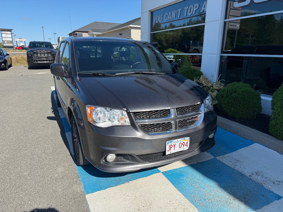 2017 Dodge Grand Caravan SXT PREMIUM PLUS AS TRADED