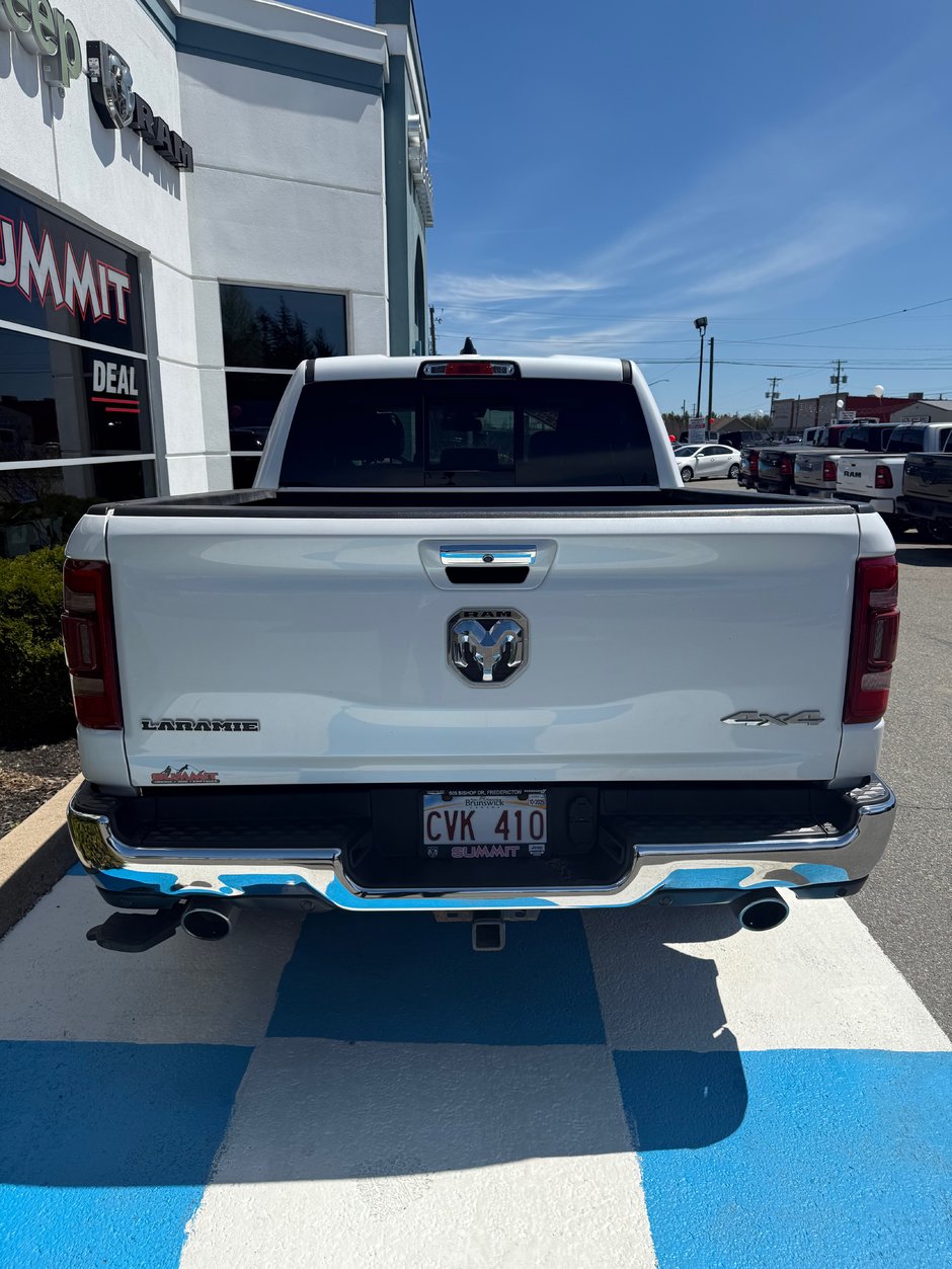 2019 Dodge RAM 1500 CREW LARAMIE