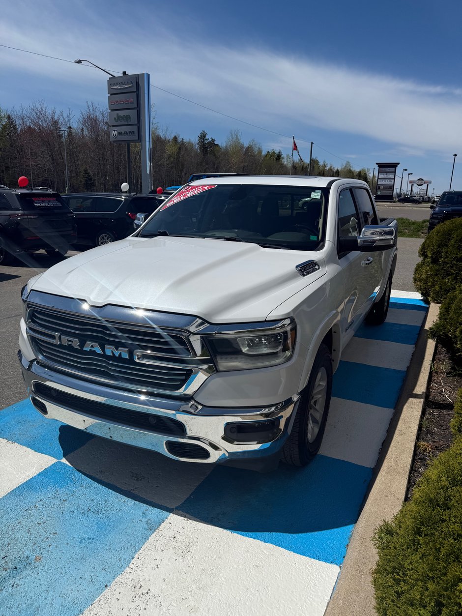 2019 Dodge RAM 1500 CREW LARAMIE