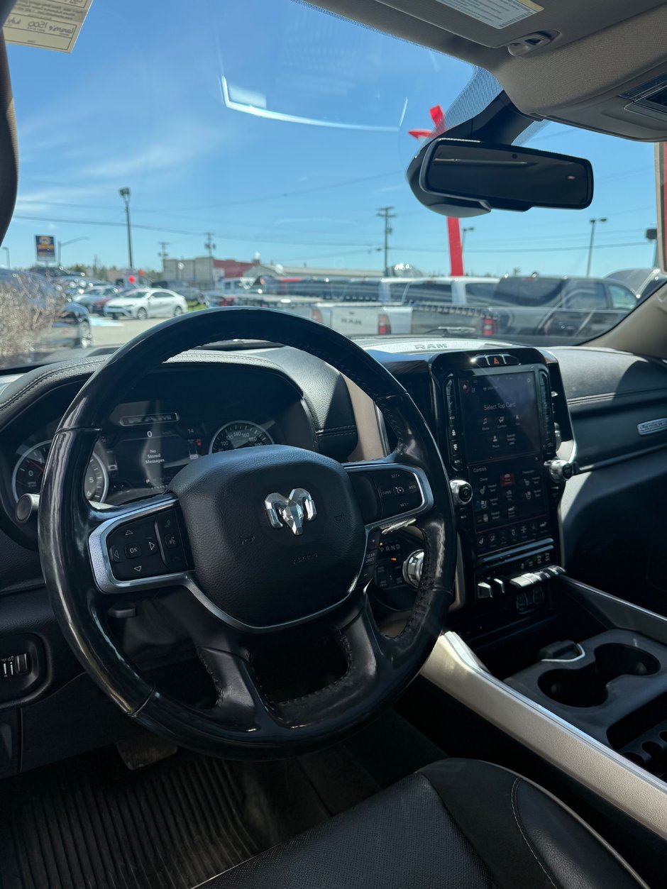 2019 Dodge RAM 1500 CREW LARAMIE